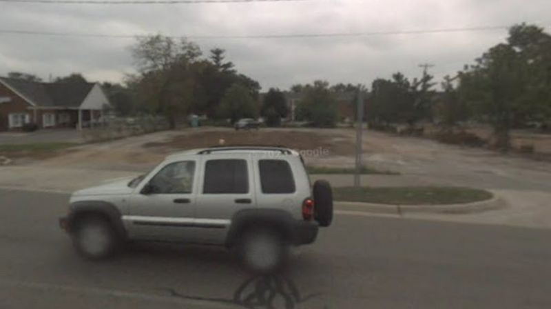 Frosty Freeze Drive-In (Boomers Burgers) - 1314 W Chicago Tecumseh (newer photo)